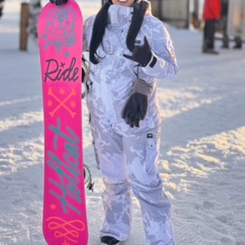 DOPE SNOW White Camo Snowboard Set